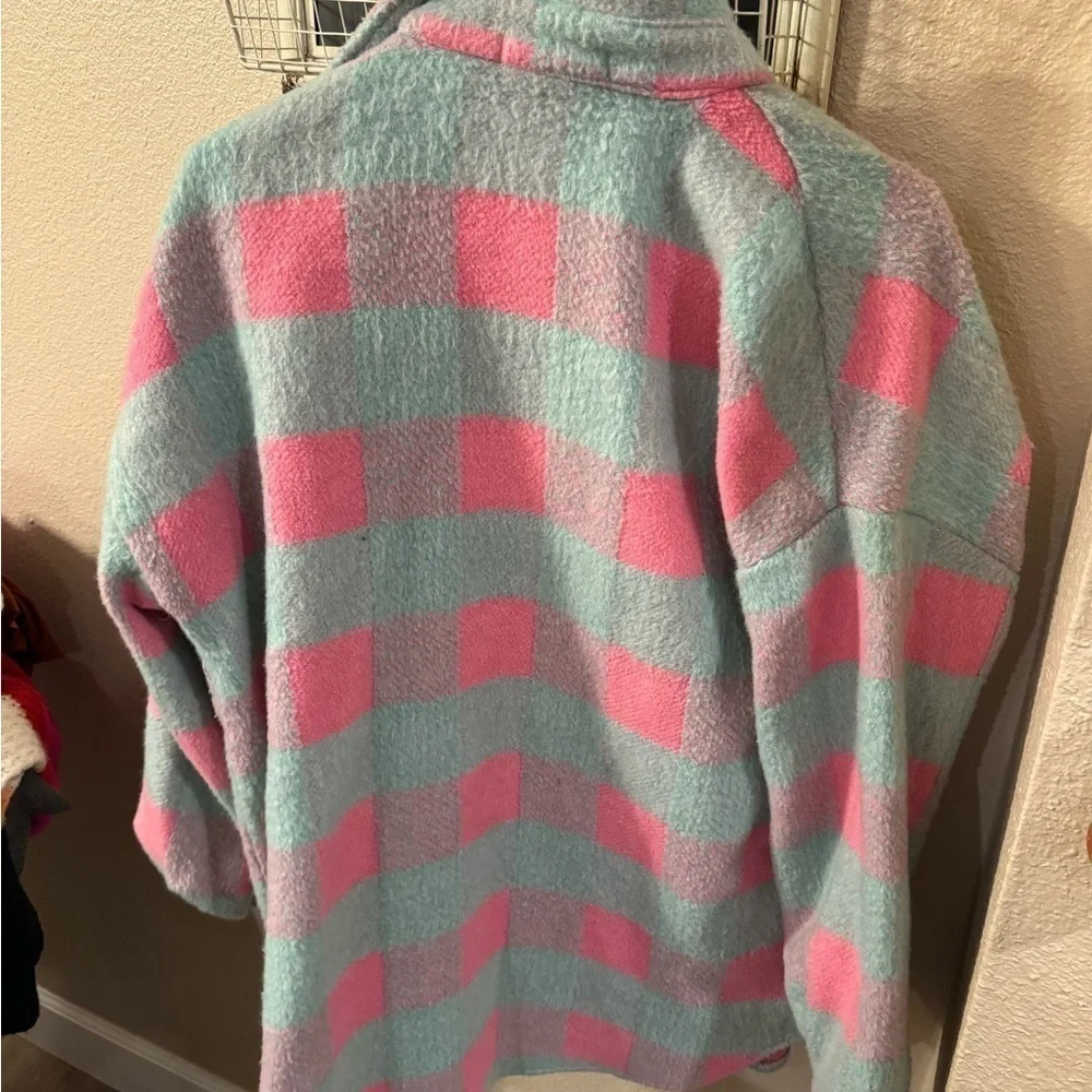 Pink and teal shacket - Picture 7 of 8